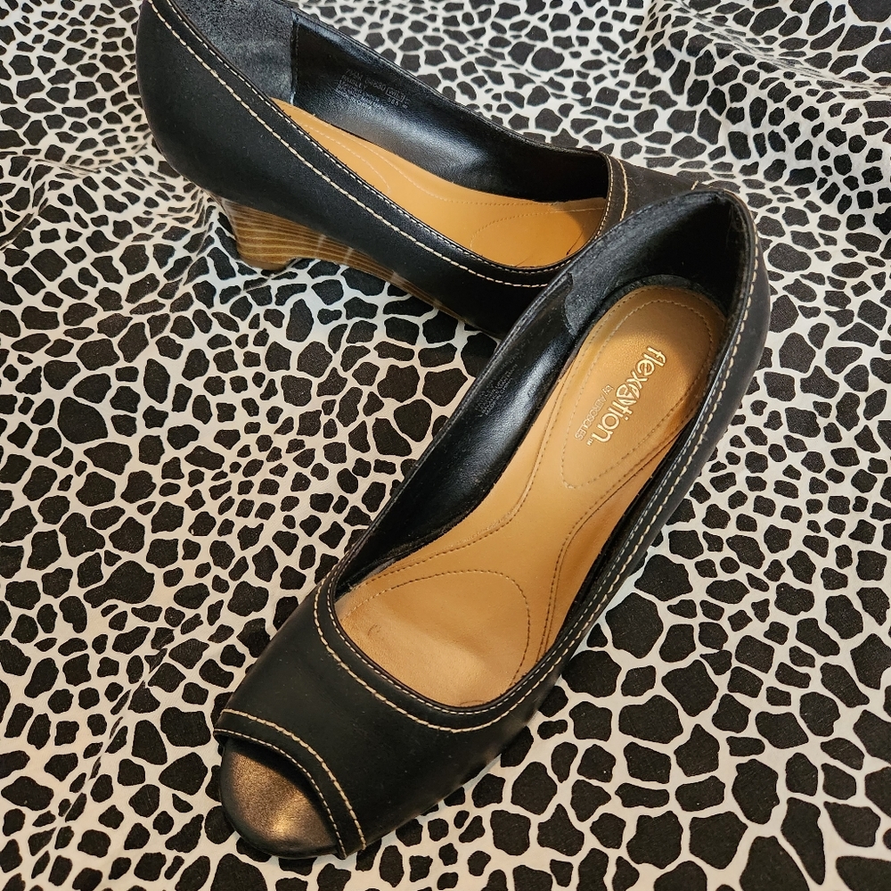 Women's shoes